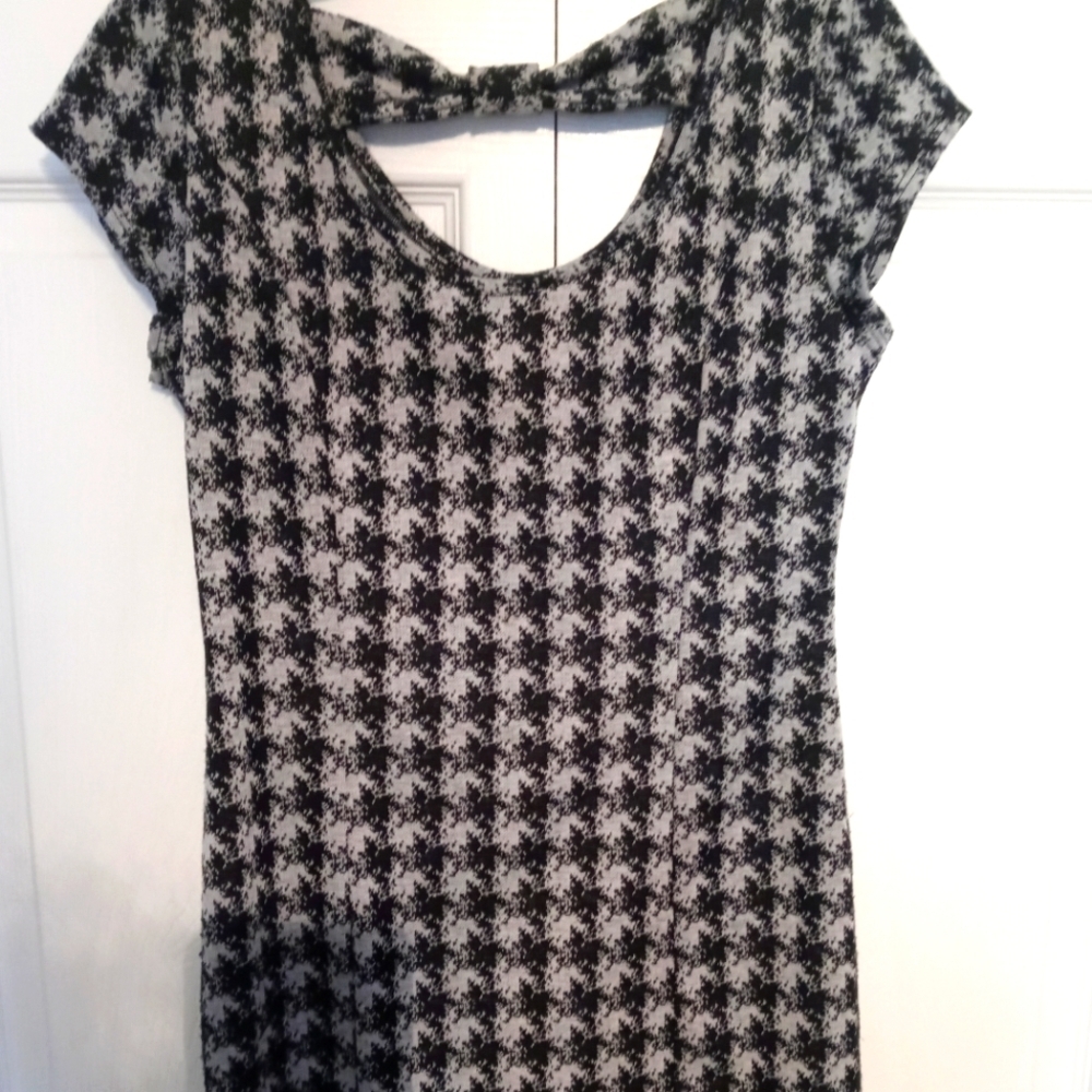 Final Touch size medium black and gray mini dress